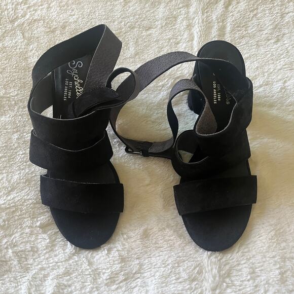 Seychelles Antique Strappy heeled sandal black suede - Picture 2 of 9